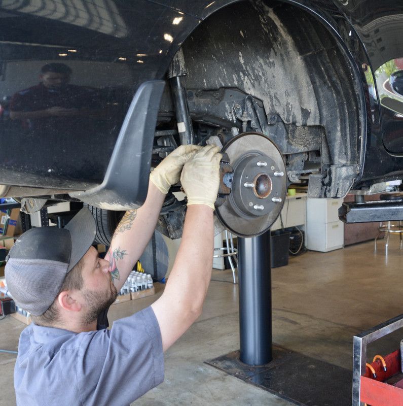 What is a Brake Fade and How do you Avoid it from Happening?