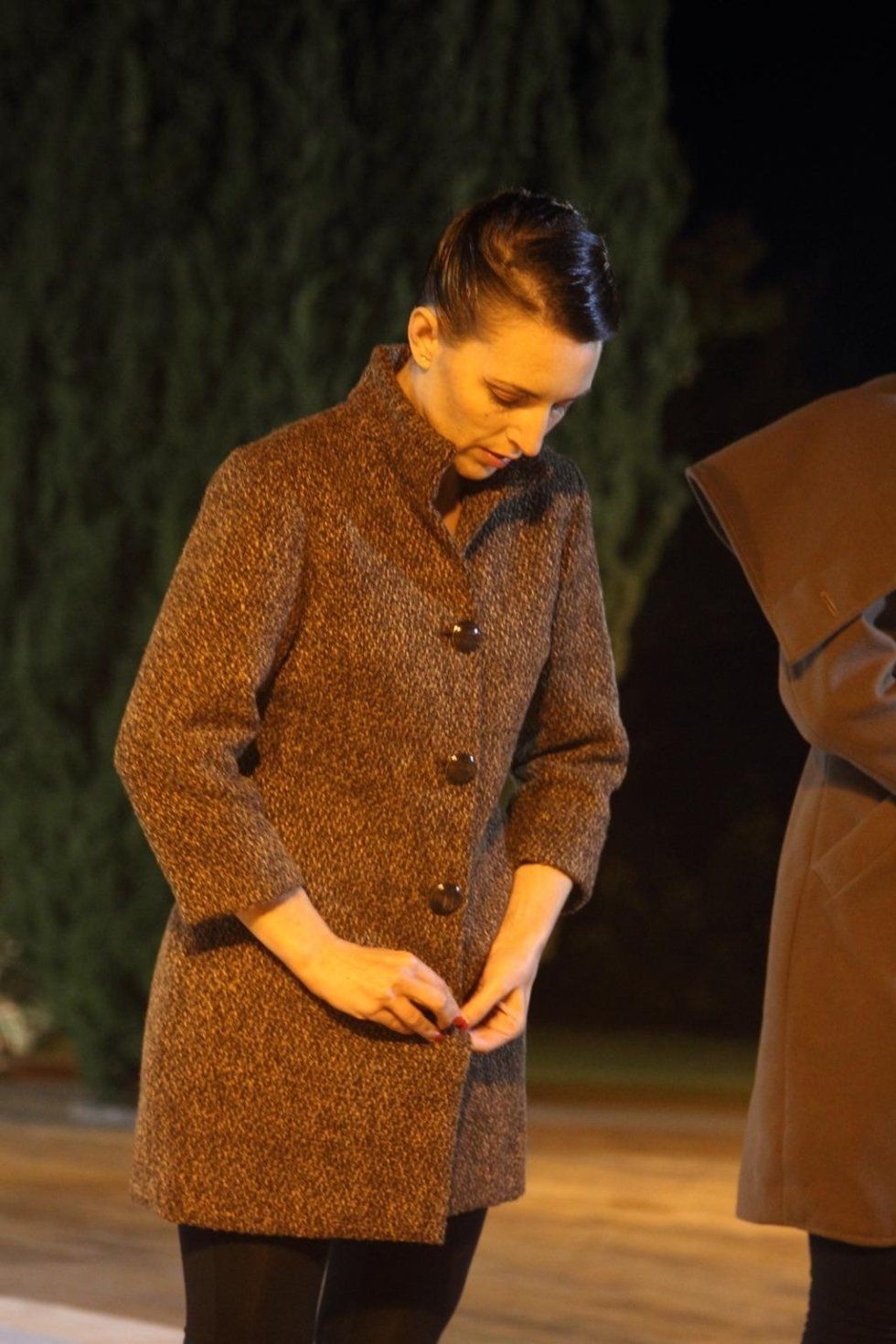 modella con cappotto in lana