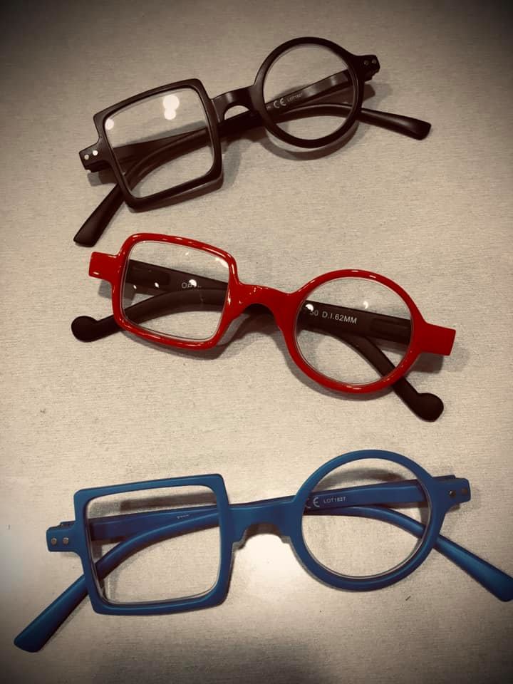 tre paia di occhiali da vista con lente tonda e lente squadrata