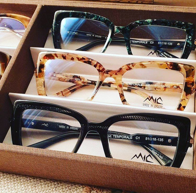 tre paia di occhiali da vista da donna