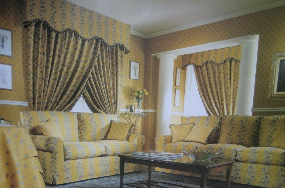 tende e tappezzeria divano