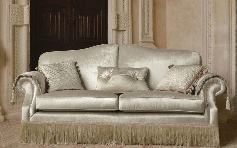 divano classico in seta