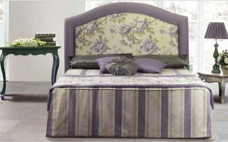 letto imbottito classico viola