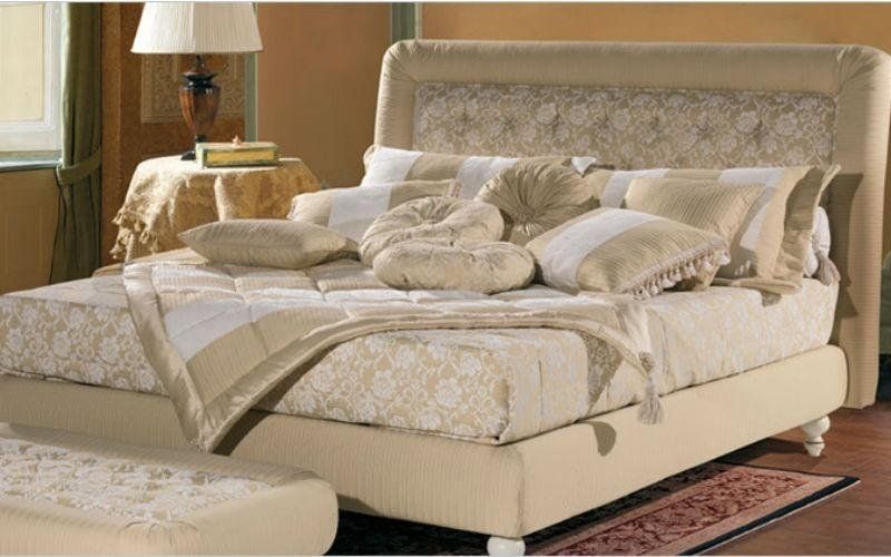 letto matrimoniale imbottito