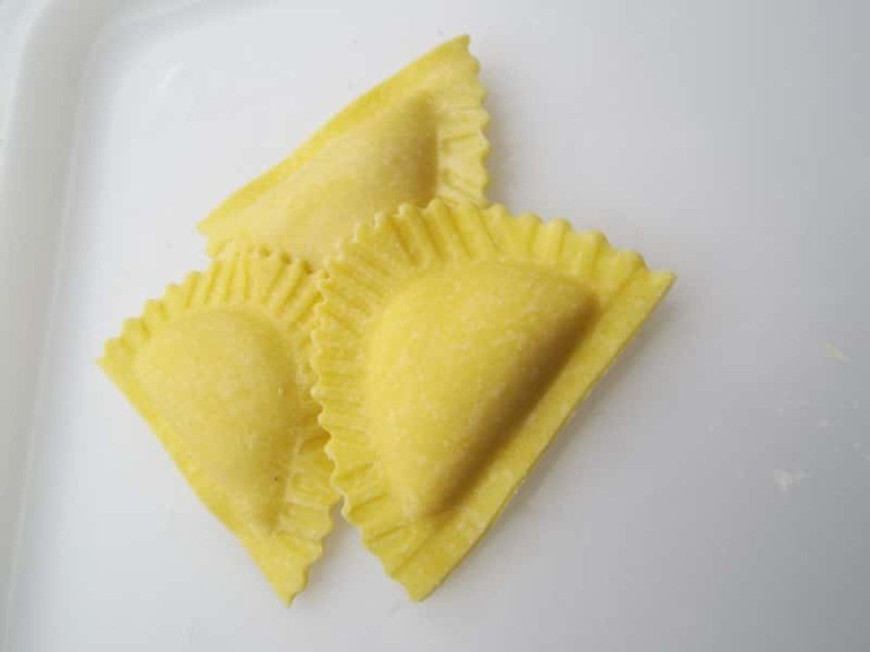 Mezzelune di provola e tartufo