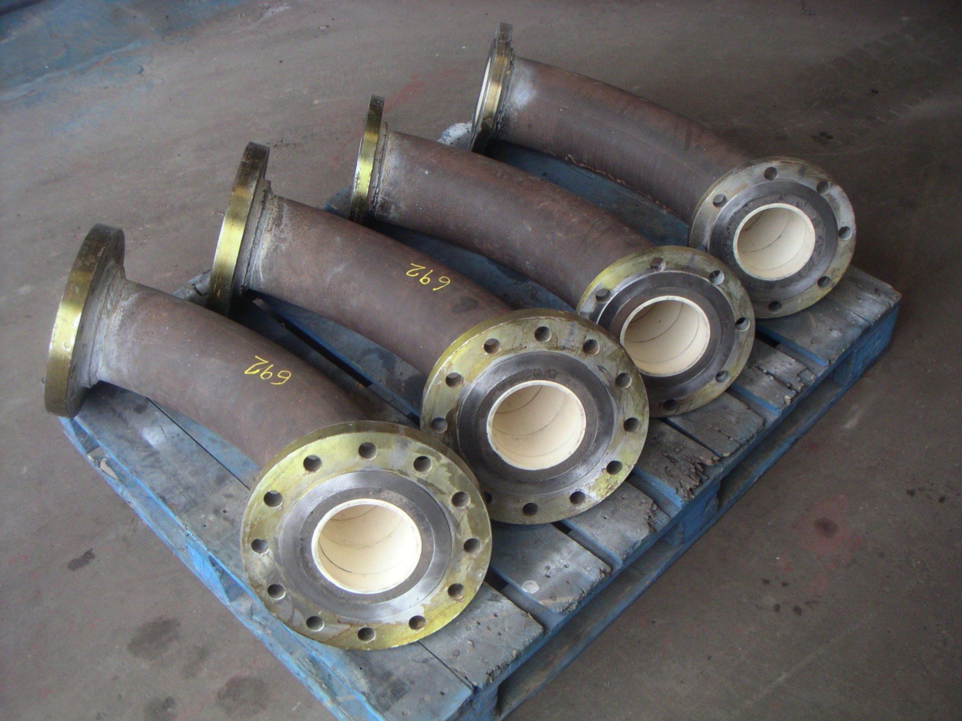 Gallery photos of Omegaslate wear resistance linings