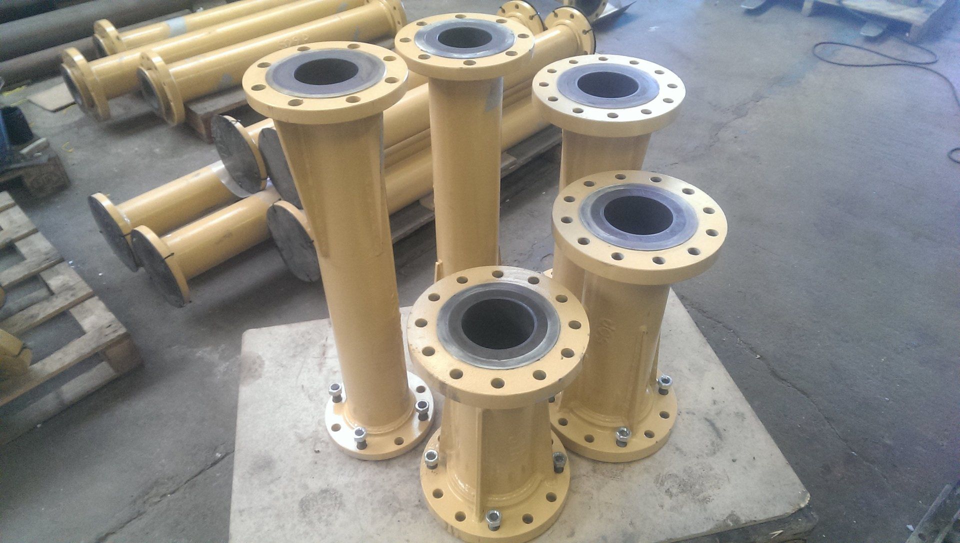 Gallery photos of Omegaslate wear resistance linings