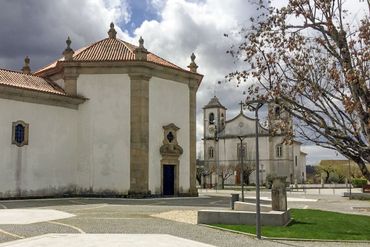 kerk en stadsgezicht van Tabua in midden Portugal