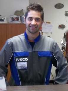 enzo cristallo meccanico capo officina