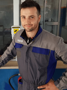 enzo cristallo meccanico capo officina