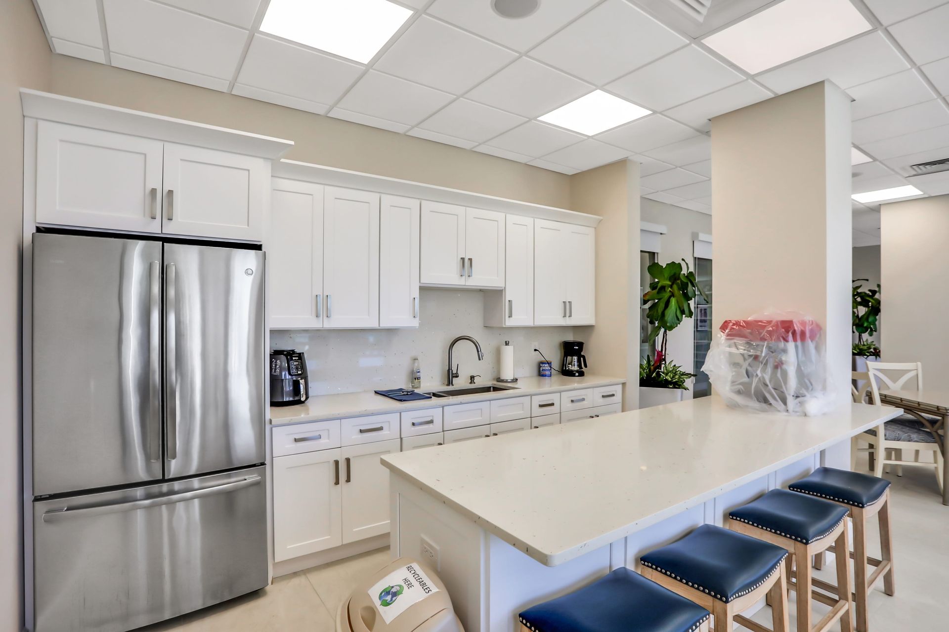 Full Kitchen - Marco Island Condo rental - beachfront condo