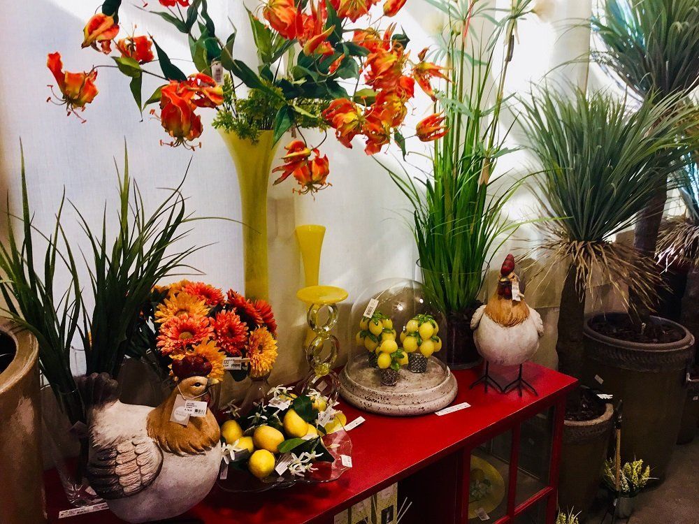 complementi d'arredo per negozi