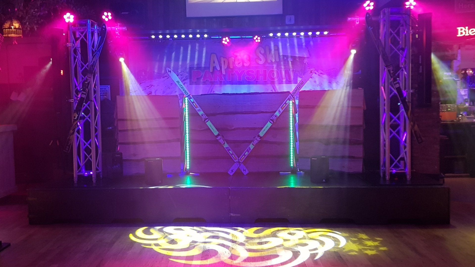 DJ Show Apres ski, Drive-in Show eenfeestjevieren.nl