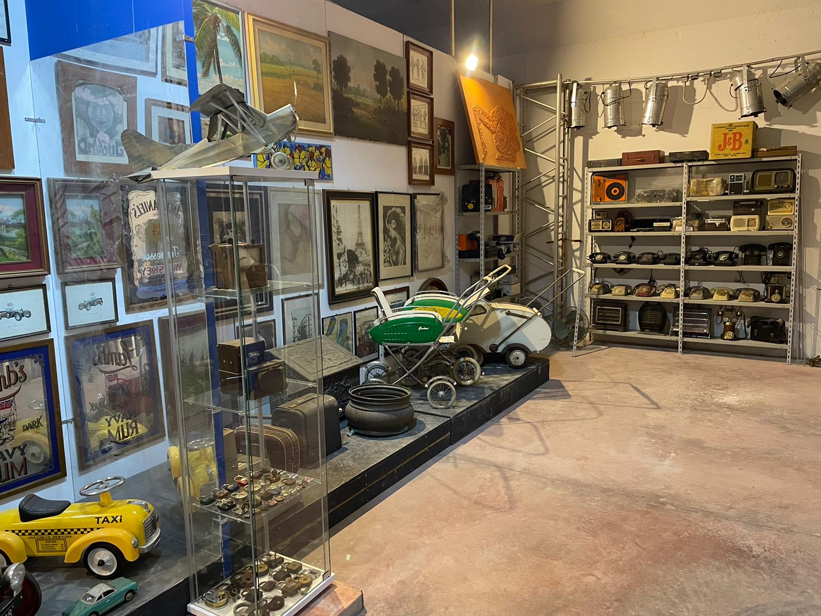 noleggio oggetti cinematografici