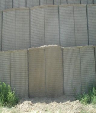 Hesco barriers for flood