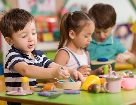 Kids Doing Activities —  Barberton, OH — Discoveri Club Preschool and Daycare