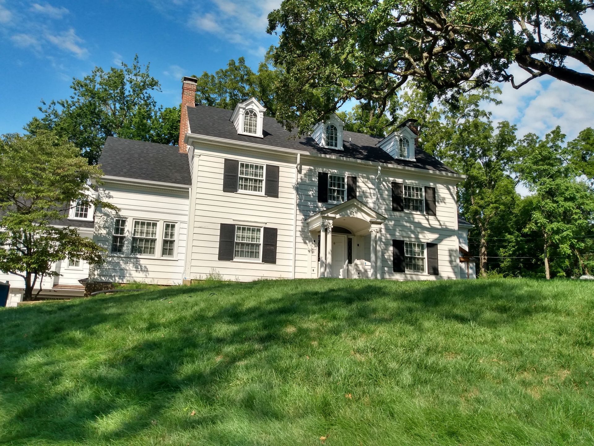 Seamless gutter - Eureka, MO | Perfect Pitch Roofing & Exteriors Inc