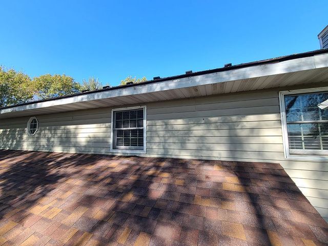 Repaired gutter - Eureka, MO | Perfect Pitch Roofing & Exteriors Inc