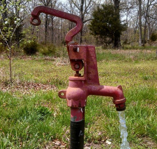 Water pump pumping water