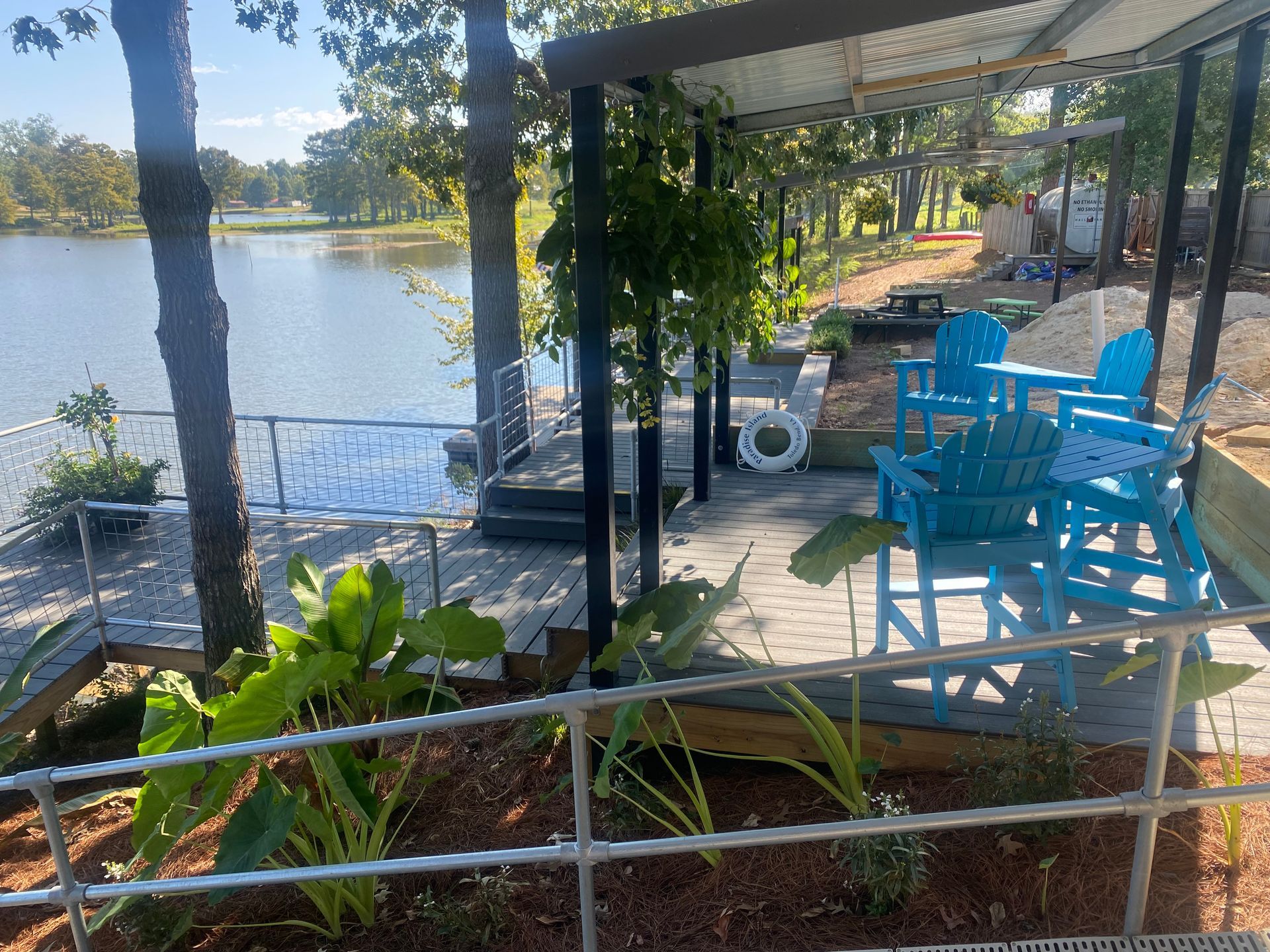 Secluded seating area at LTD Marina