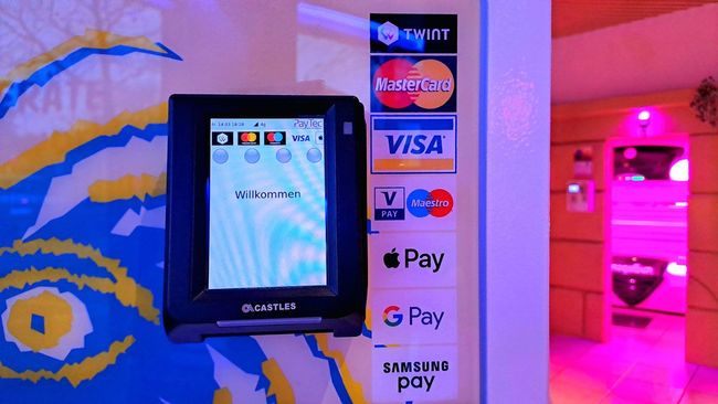 Cashless Solariumstudio SunWorld – Bezahlen mit Kreditkarte, TWINT, Apple Pay, Google Pay und Bargeld.