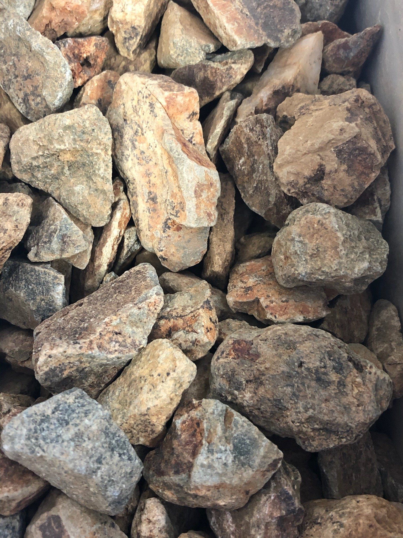 1'' Dark — Prescott, AZ — Willow Lake Rock