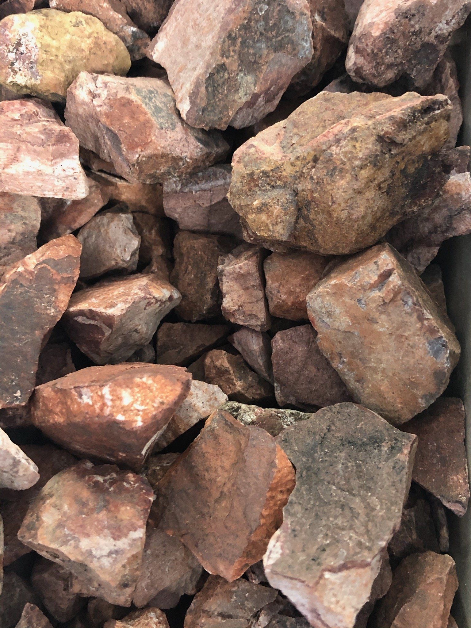 1'' Jesse Red — Prescott, AZ — Willow Lake Rock