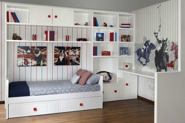 Dormitorio blanco con cajones, escritorio y armario - Liquidación  dormitorios de exposición