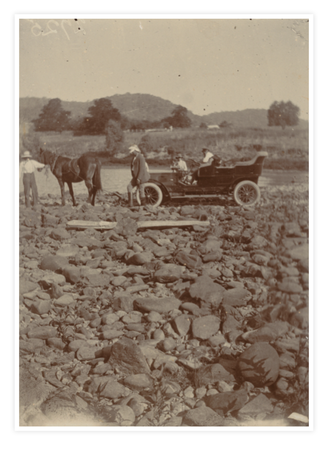 Crossing the Murrumbidgee