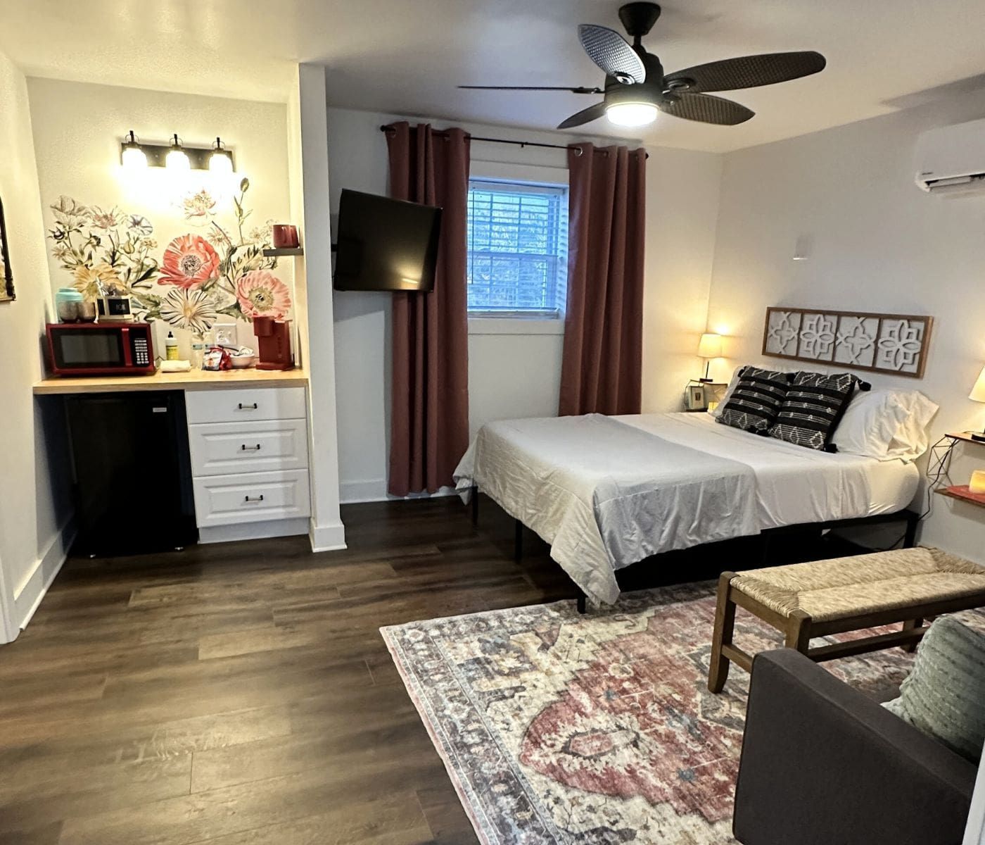 Mid & LongTerm Rentals Saluda Outdoor Center Greenville SC