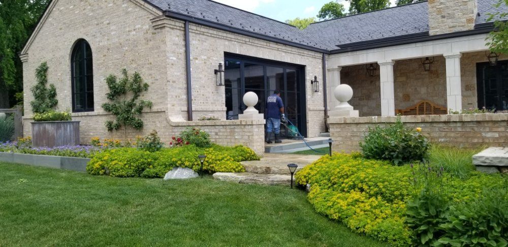 Roof Power Washing — Waukegan, IL — Lakeview Window Cleaning