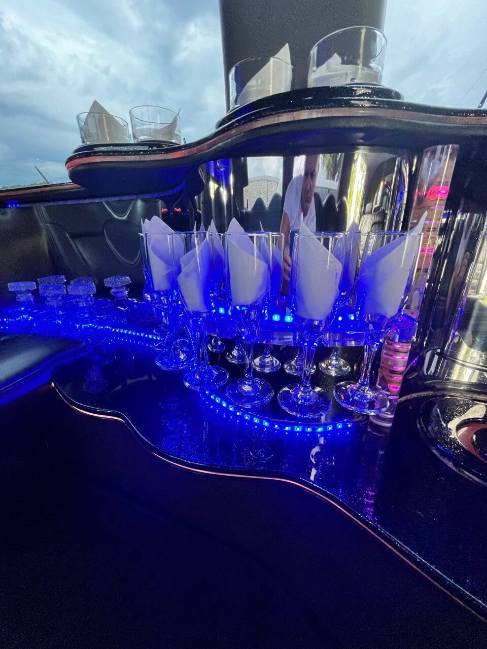 SUV Limousine Service Overland Park Kansas