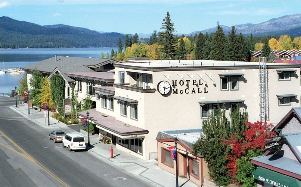 Hotel McCall