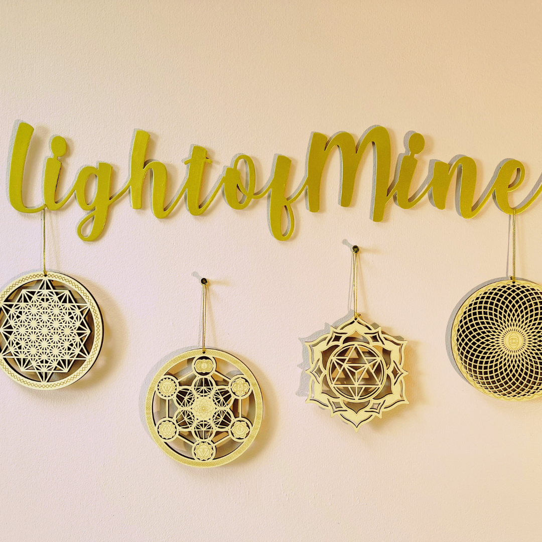 A gold sign that reads