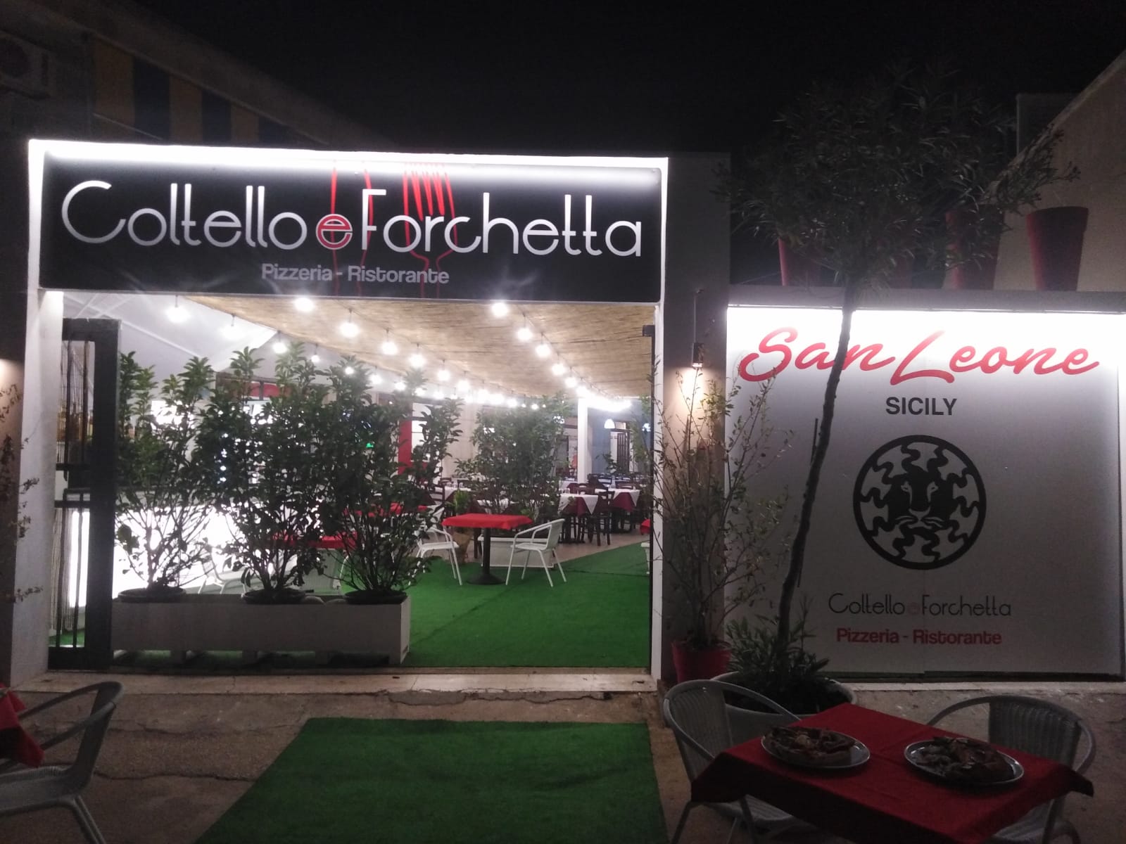 entrata della pizzeria