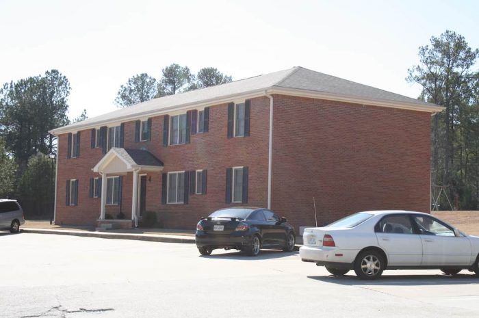 Meadow Trace - Apartment Building