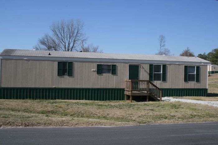 Oak Grove - Mobile home exterior