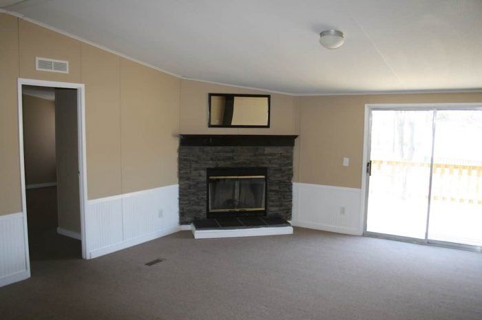 Oak Grove - Living room with fireplace