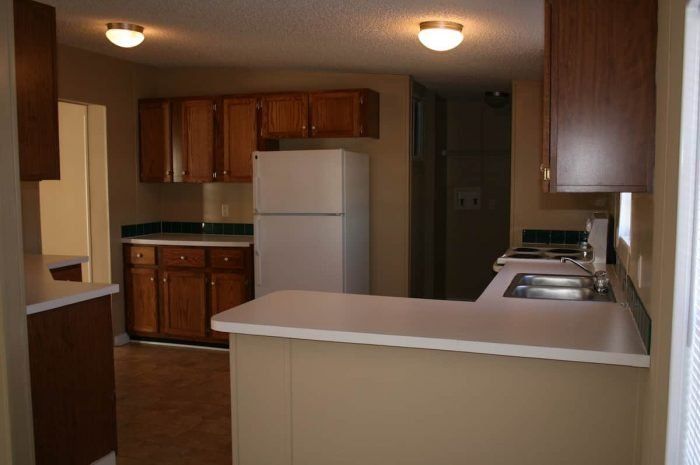 Oak Grove - Kitchen with full-size appliances