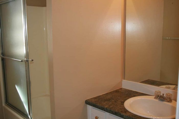 Meadow Trace - Full bathroom