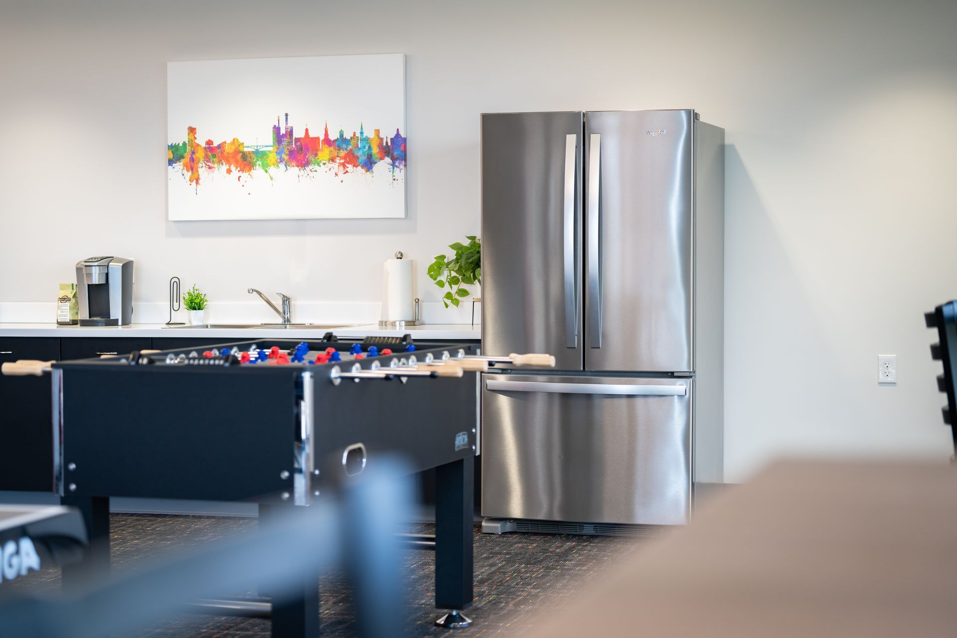 Lounge at College Suites, another amenity of student apartment living in Peosta Iowa near NICC's college campus
