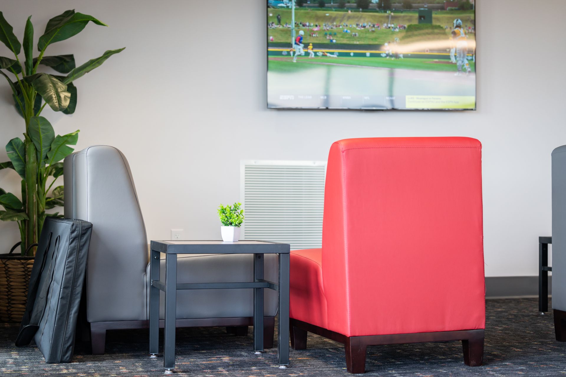 Lounge at College Suites, another amenity of student apartment living in Peosta Iowa near NICC's college campus