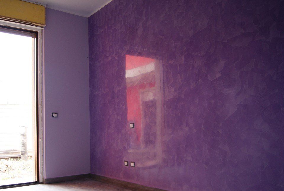 Tinta viola per pareti