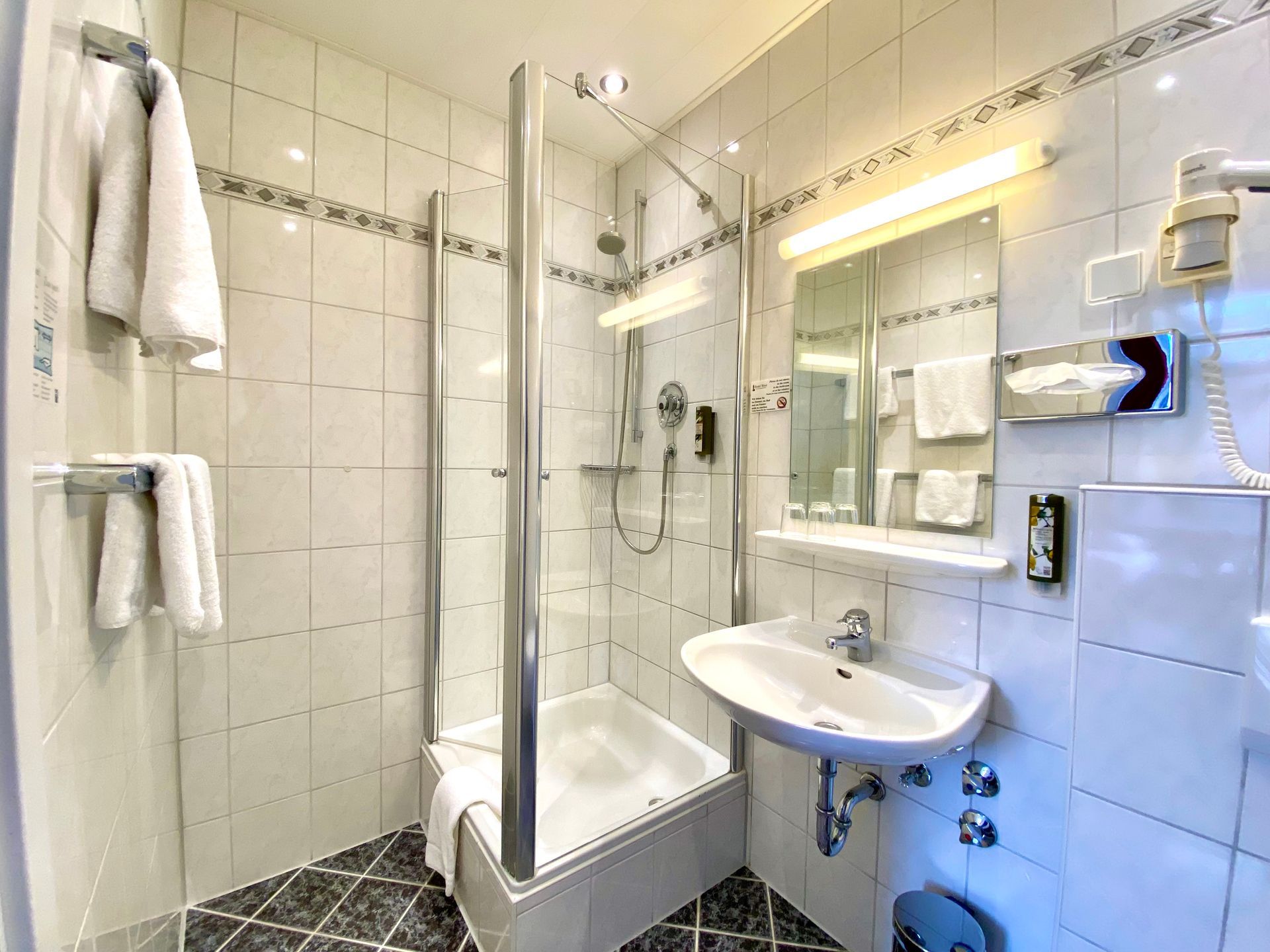 Badezimmer 114 Hotel West FFM