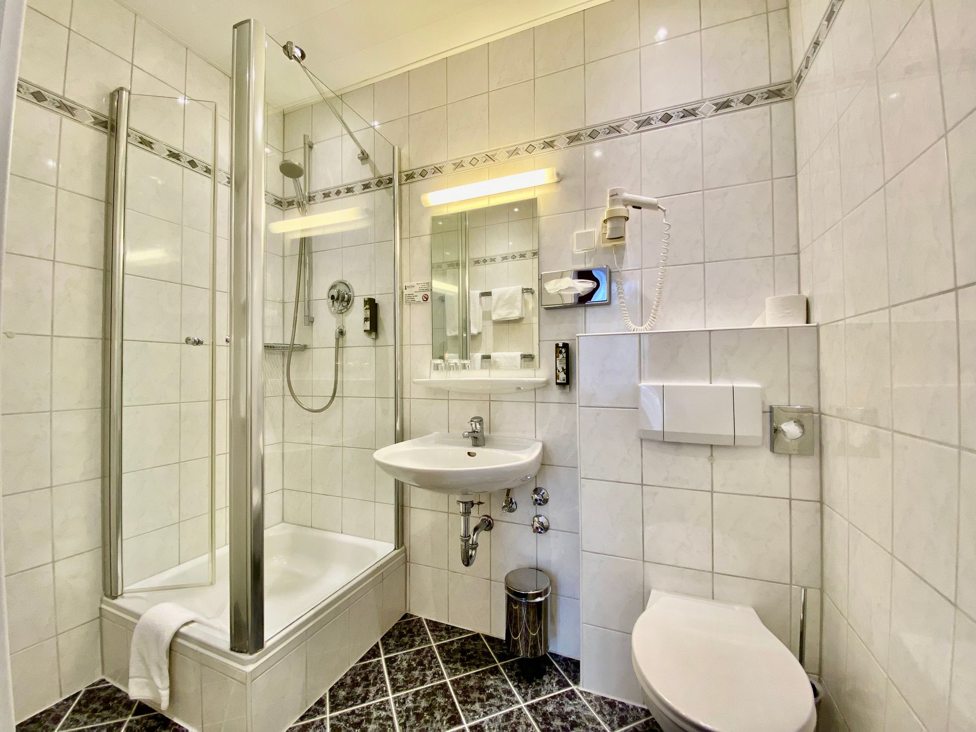 Badezimmer 114 Hotel West FFM