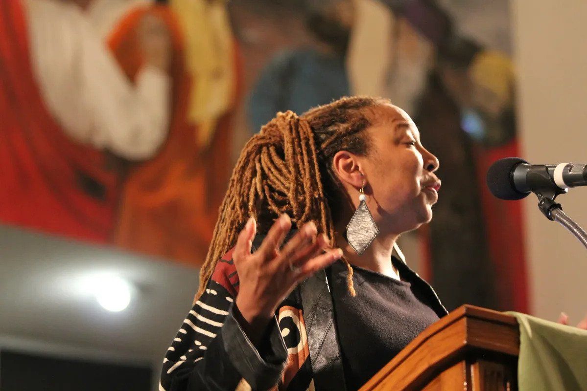 Woman Making a Speech — Los Angeles, CA — Los Angeles Metropolitan Churches