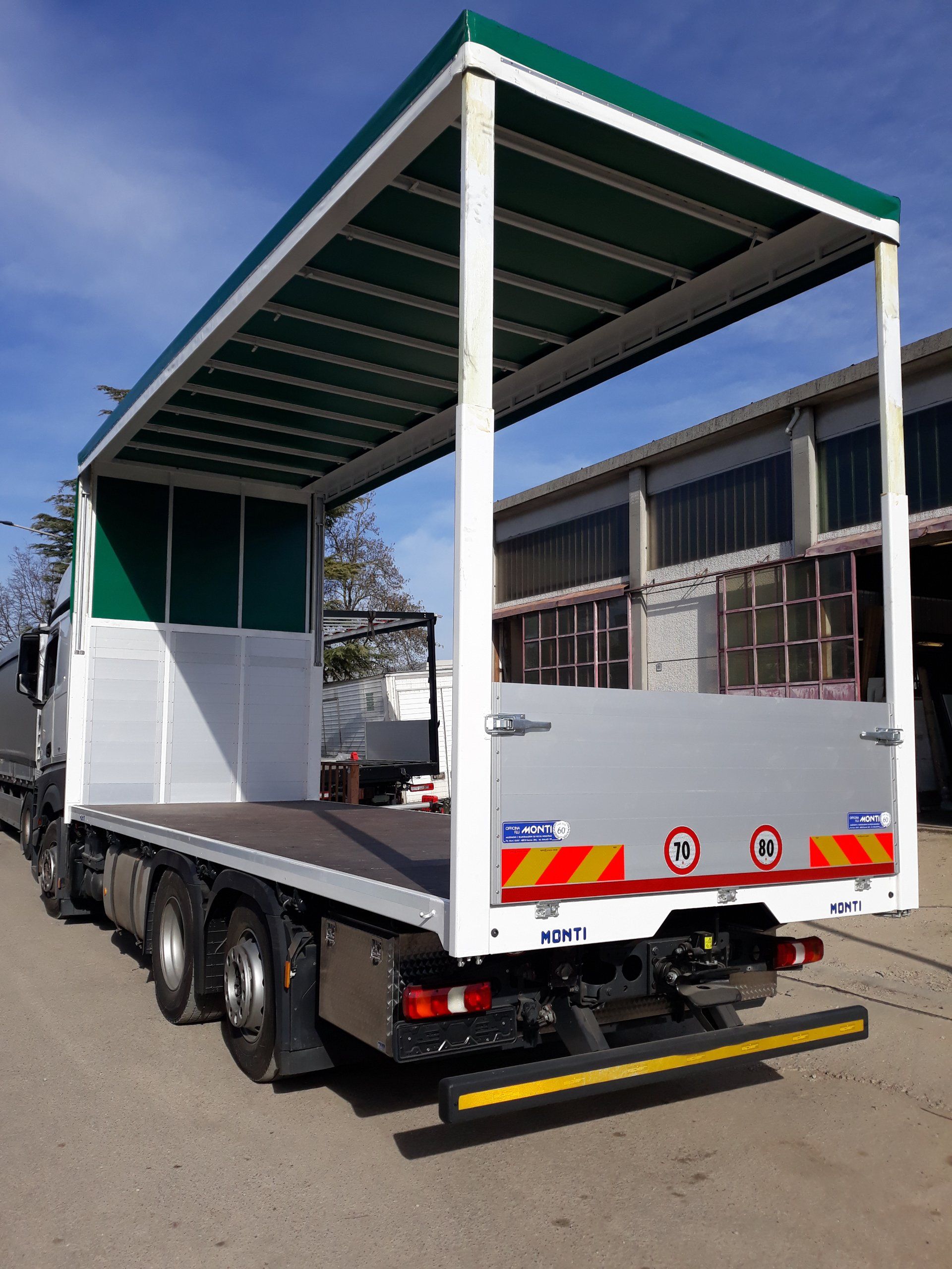 cassone di un furgone