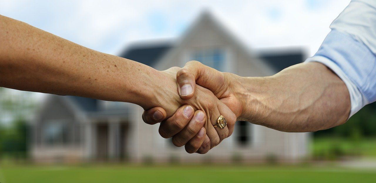 What Can a Professional Property Manager for Chicagoland Investors?