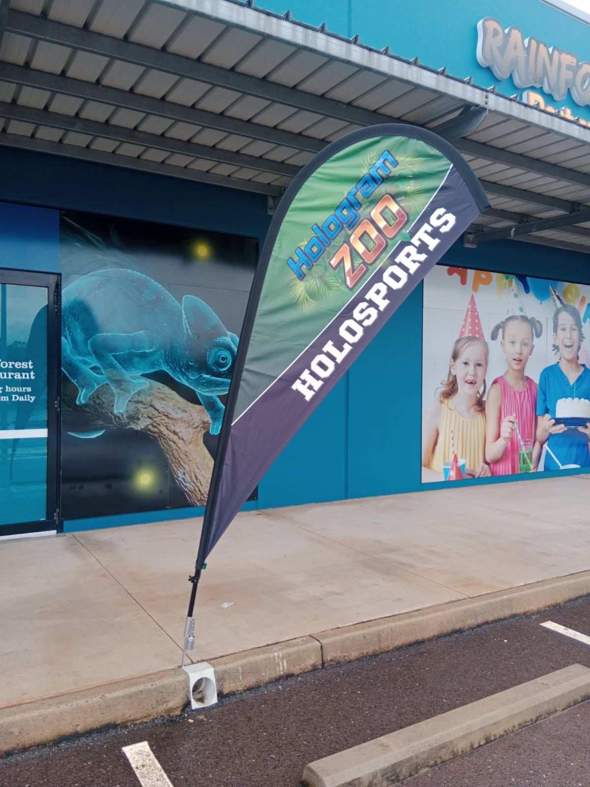 A Red Sign That Says Zaen's Kitchen On It — Northern Territory Sign Services in Winnellie, NT