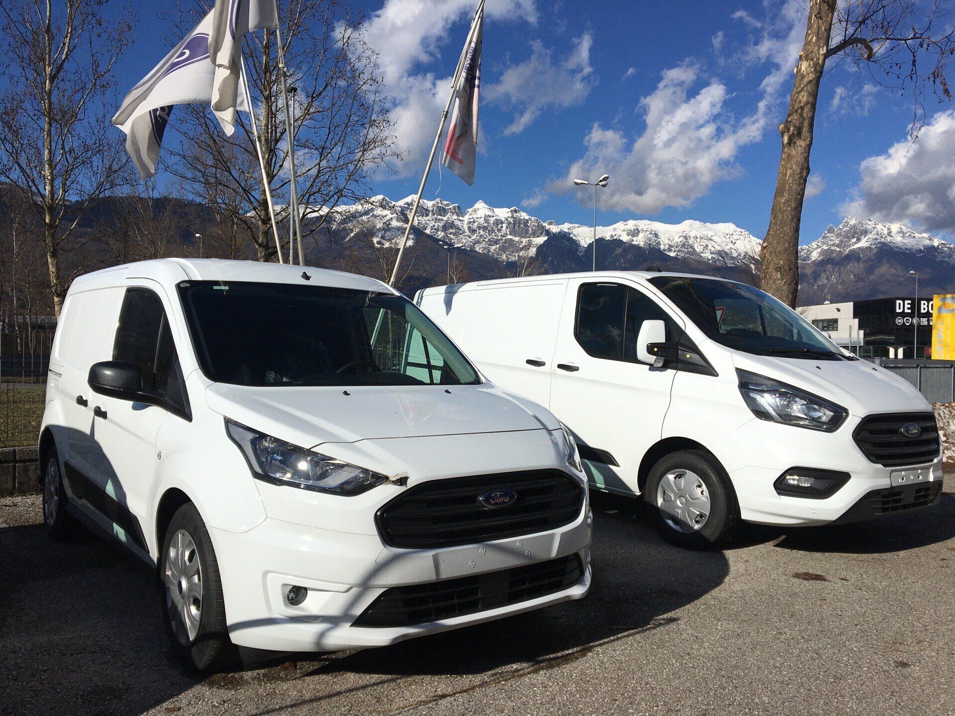 Automobili nuove e veicoli commerciali Ford Mazda Feltre Alpicars